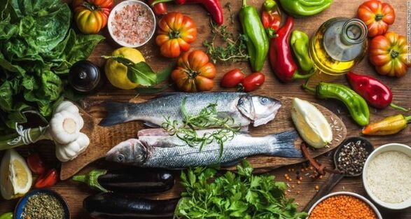 Ձուկն ու բանջարեղենը միջերկրածովյան դիետայի հիմնական արտադրանքն են քաշի կորստի համար 